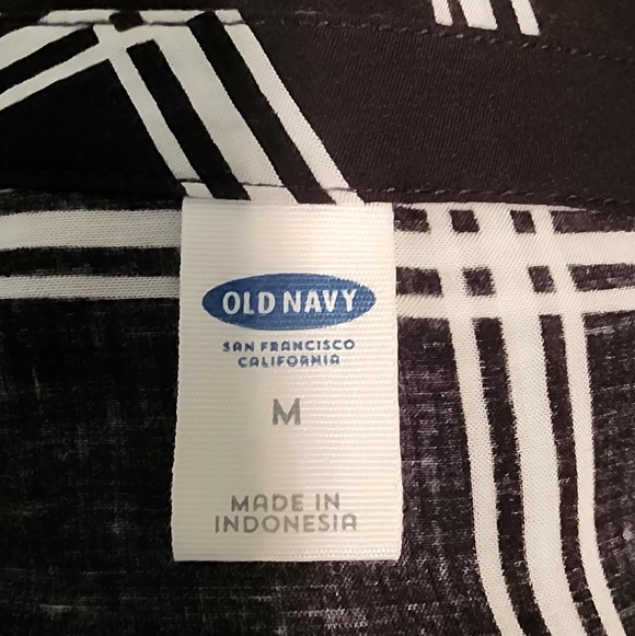 Old Navy blouse - Picture 9 of 9